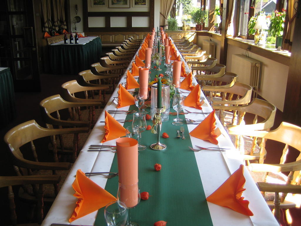 Landhotel Weinhaus Treis Weinaehr Екстер'єр фото