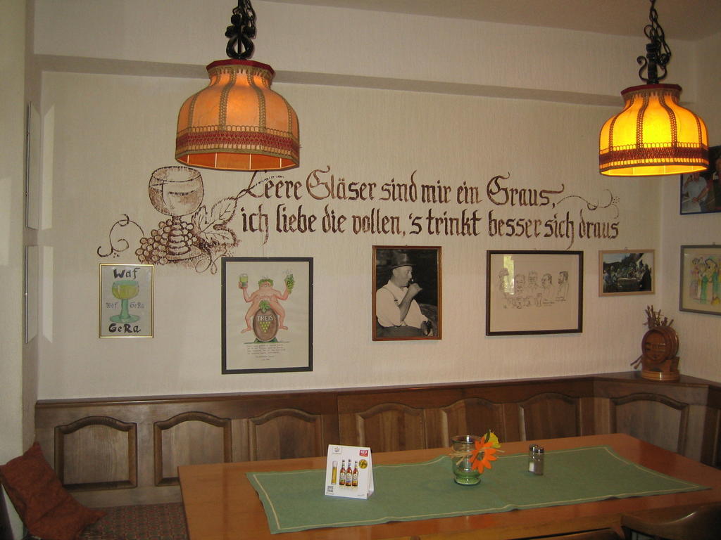 Landhotel Weinhaus Treis Weinaehr Екстер'єр фото